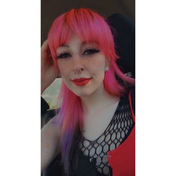 Meet your Posher, Caitlyn - Picture 1 of 1